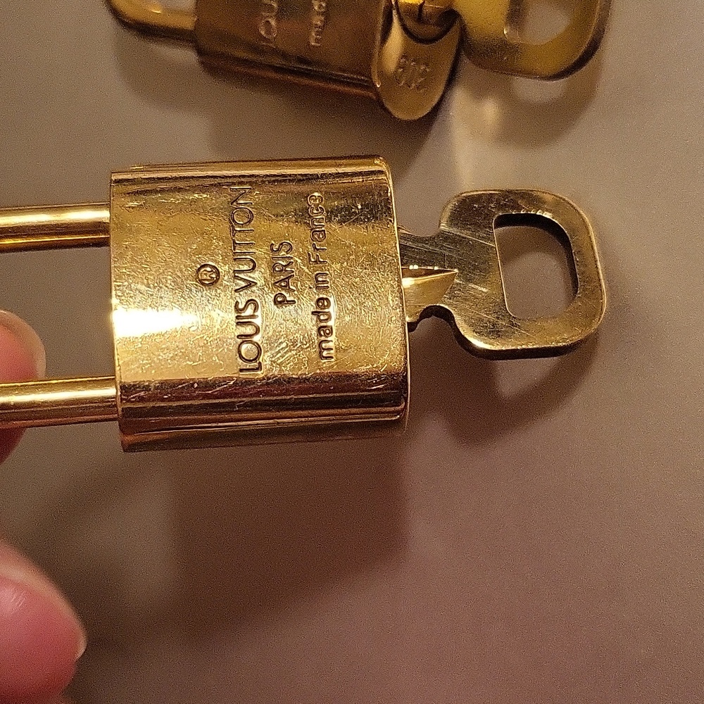 Louis Vuitton Authentic Lock & Key - Picture 3 of 16